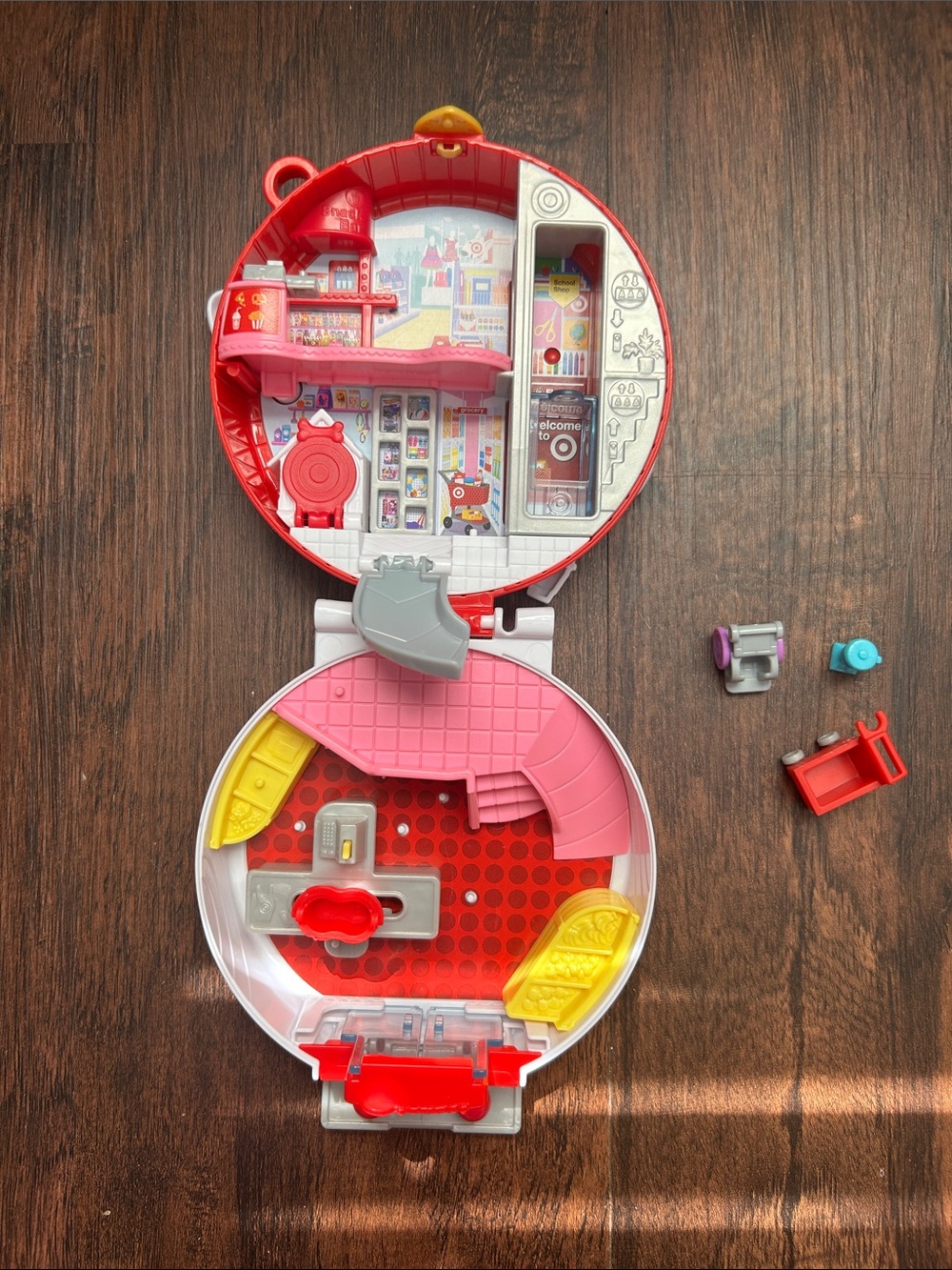 Polly Pocket Mini Playset — Target themed Compact Toy